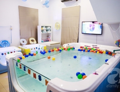 Bể bơi thủy liệu cho bé tại Sviet Beauty Spa